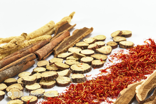 中醫(yī)藥材與家用電器的現(xiàn)代健康新融合